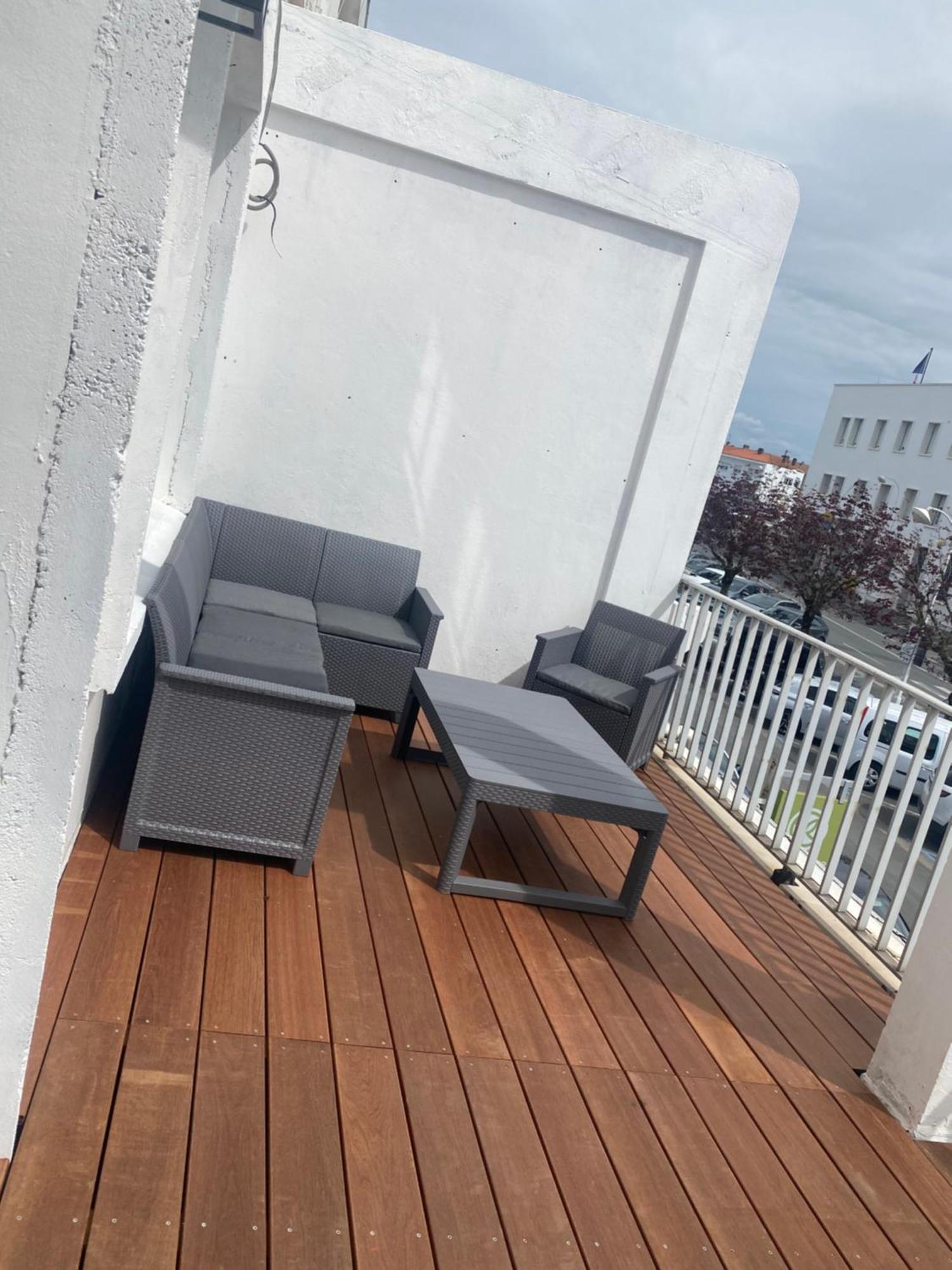 100 Metres De La Plage Royan Exterior photo
